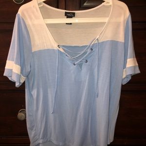 blue and white flowey tee